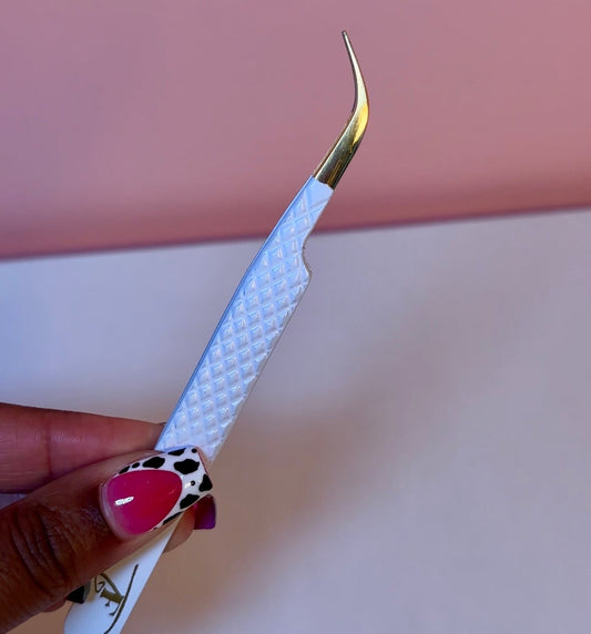Curved Isolation Tweezer-White
