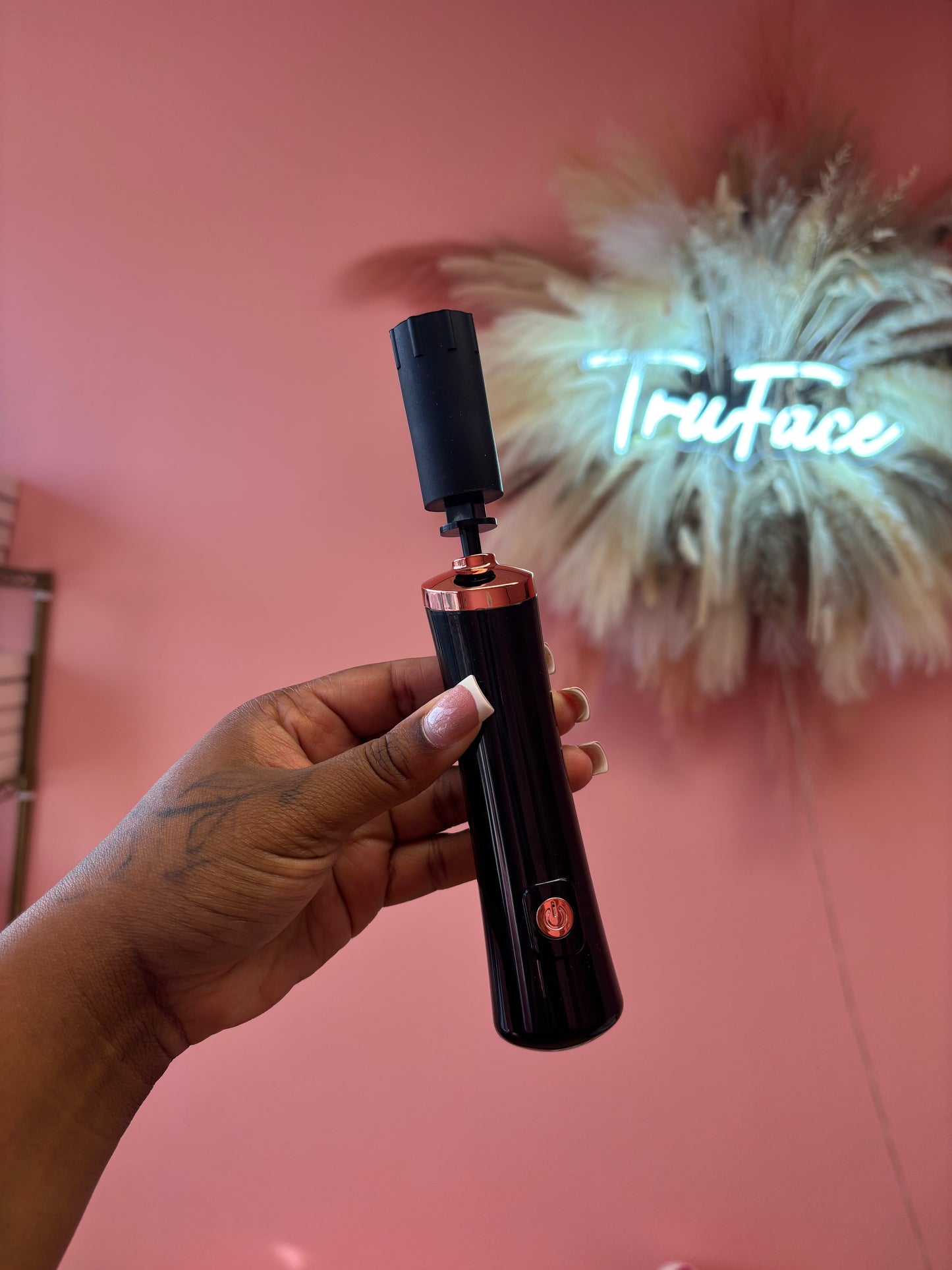 Glue shaker
